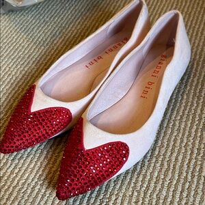 NEW Gianni Bini Pink Flats with Red Heart Accents size 5.5